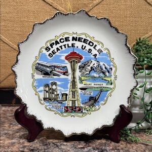 Seattle Souvenir Plate with Space Needle Design